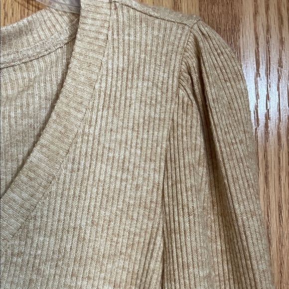 LOFT Beige Ribbed Long Sleeve V-Neck Top - Picture 4 of 9